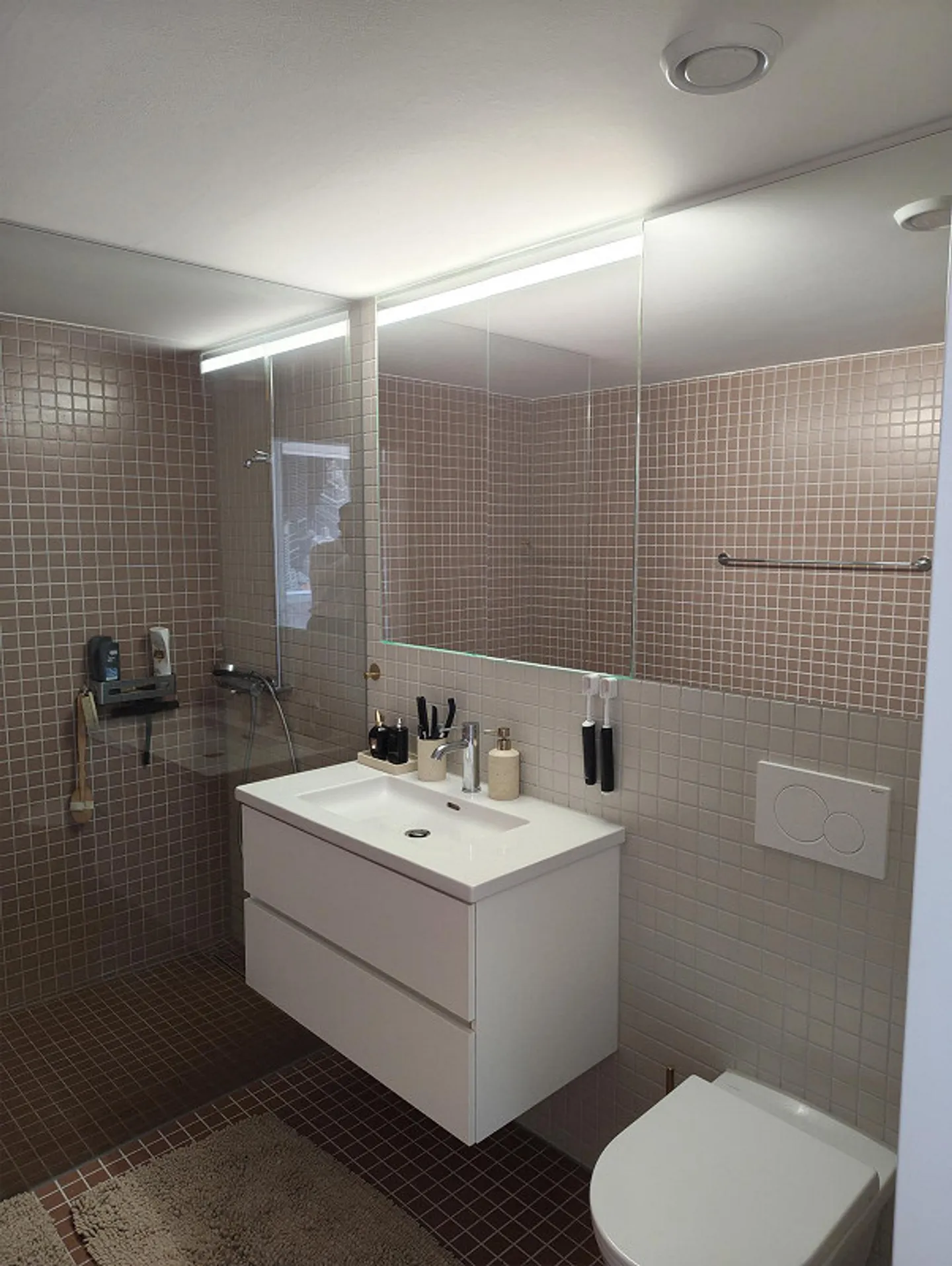 Moderne 3.5-Zimmer-Wohnung mit Loggia - Foto 19 von 23