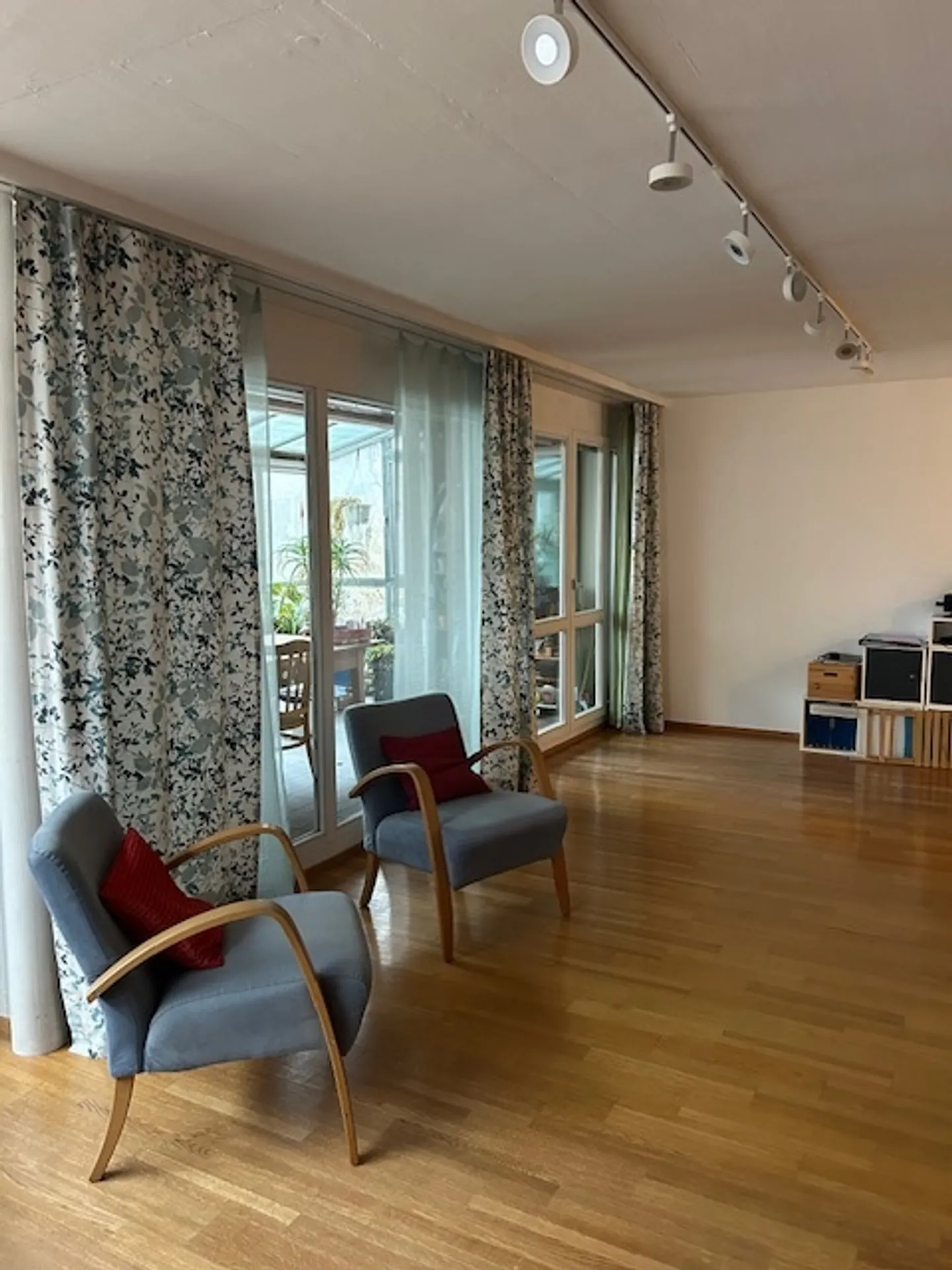 Geräumige Wohnung mit Garten - Foto 2 von 10