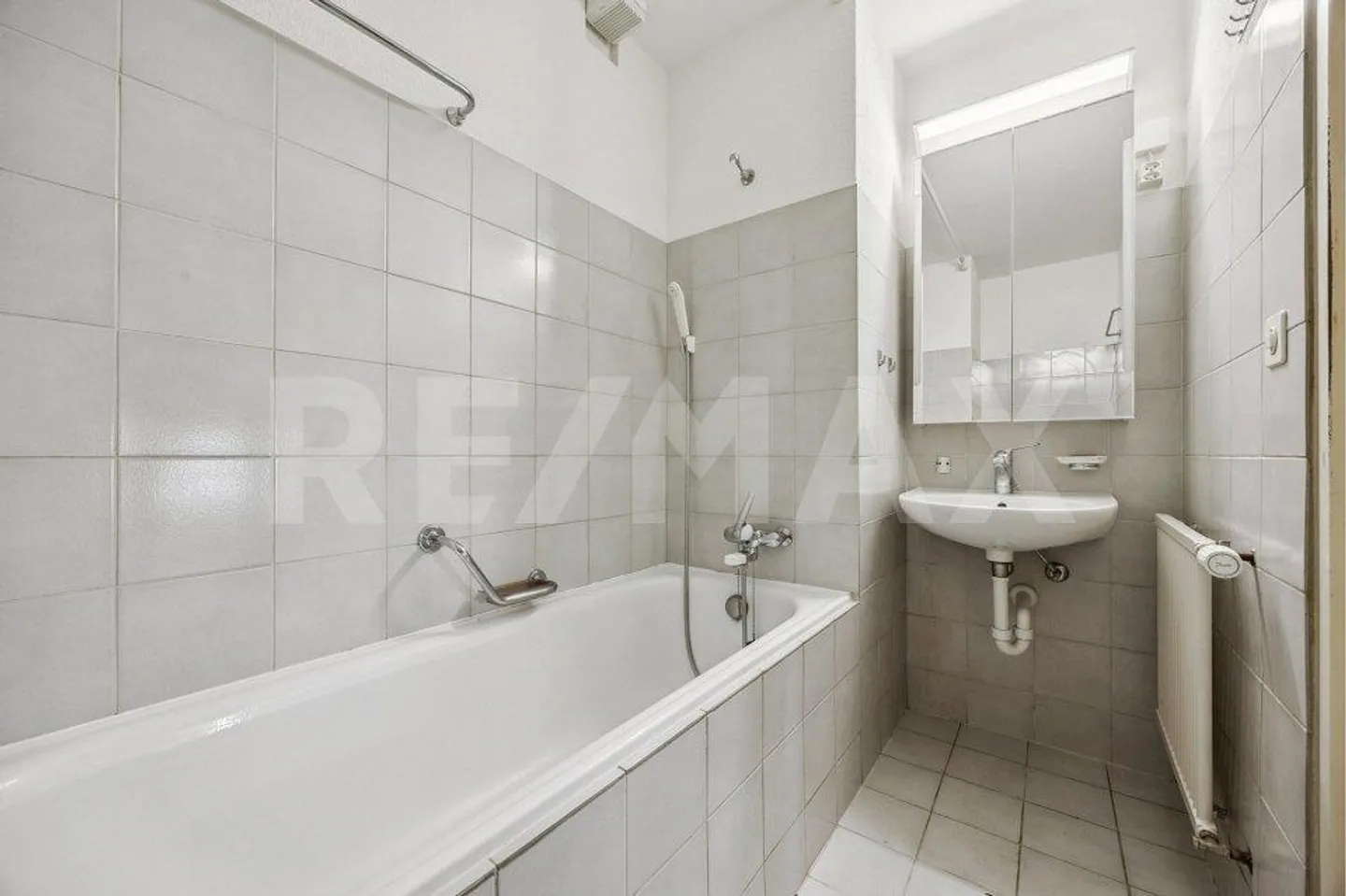 Edificio residenziale - Foto 6 di 13