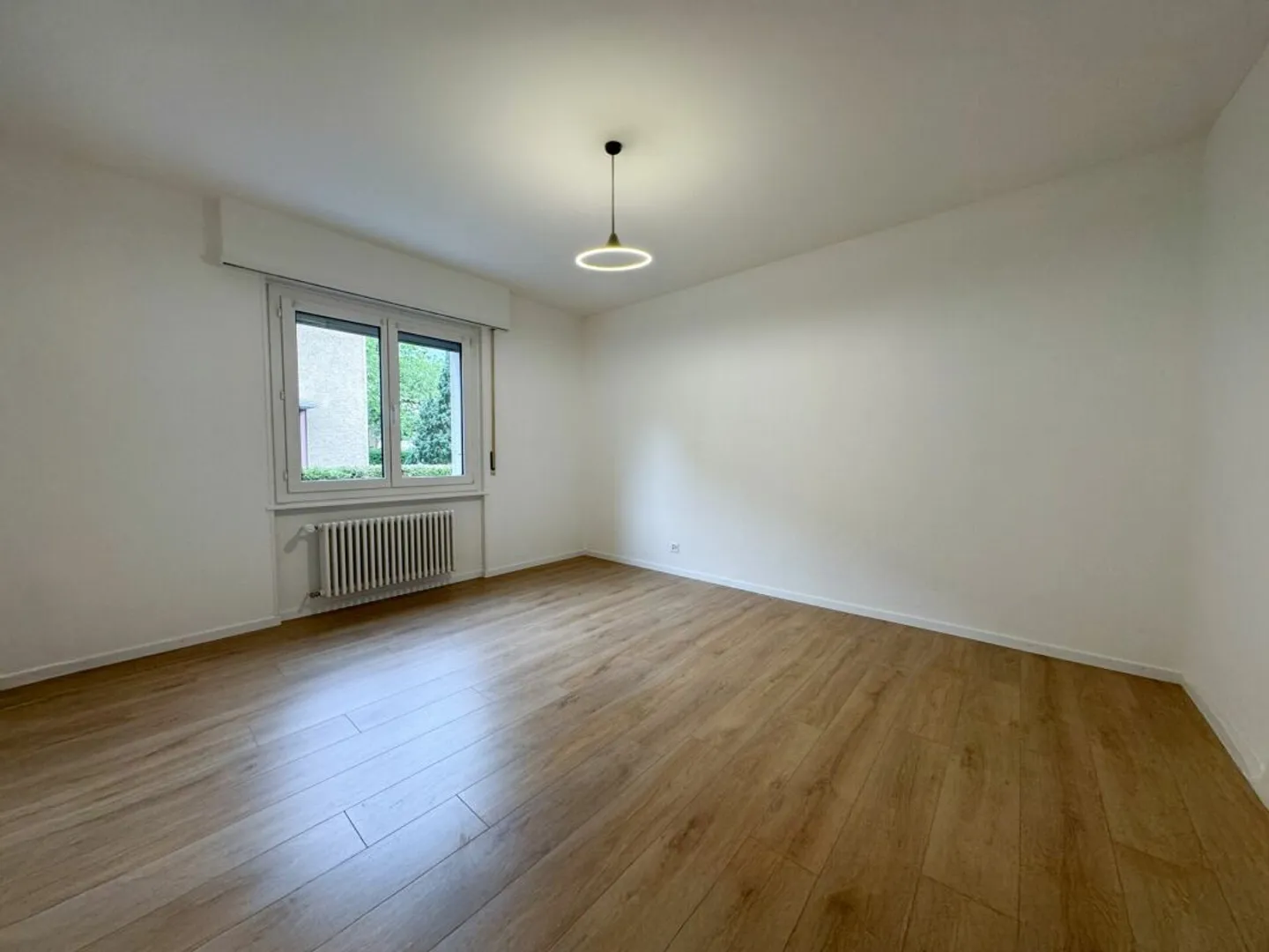 Wohnung mit 4,5 Zimmern, renoviertem Balkon und vermietet - Foto 10 von 18