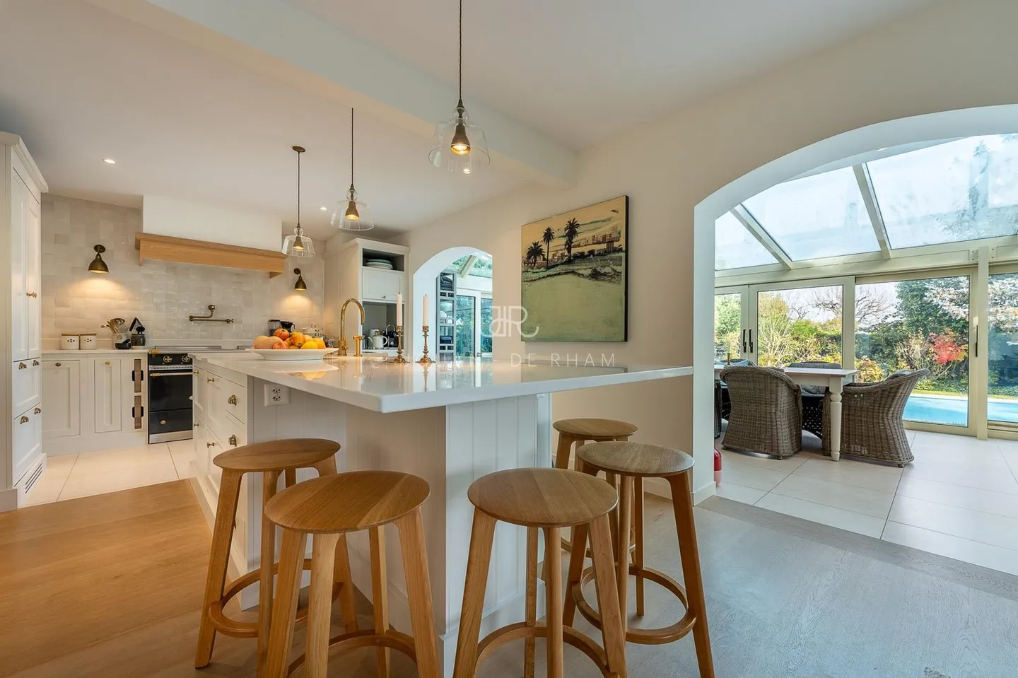 Magnificent Single-Family Home in a Gated Community - Photo 5 of 13