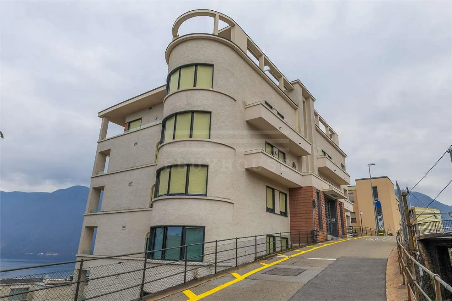 Duplex in Lugano mit Seeblick und hohem Standard - Foto 11 von 11