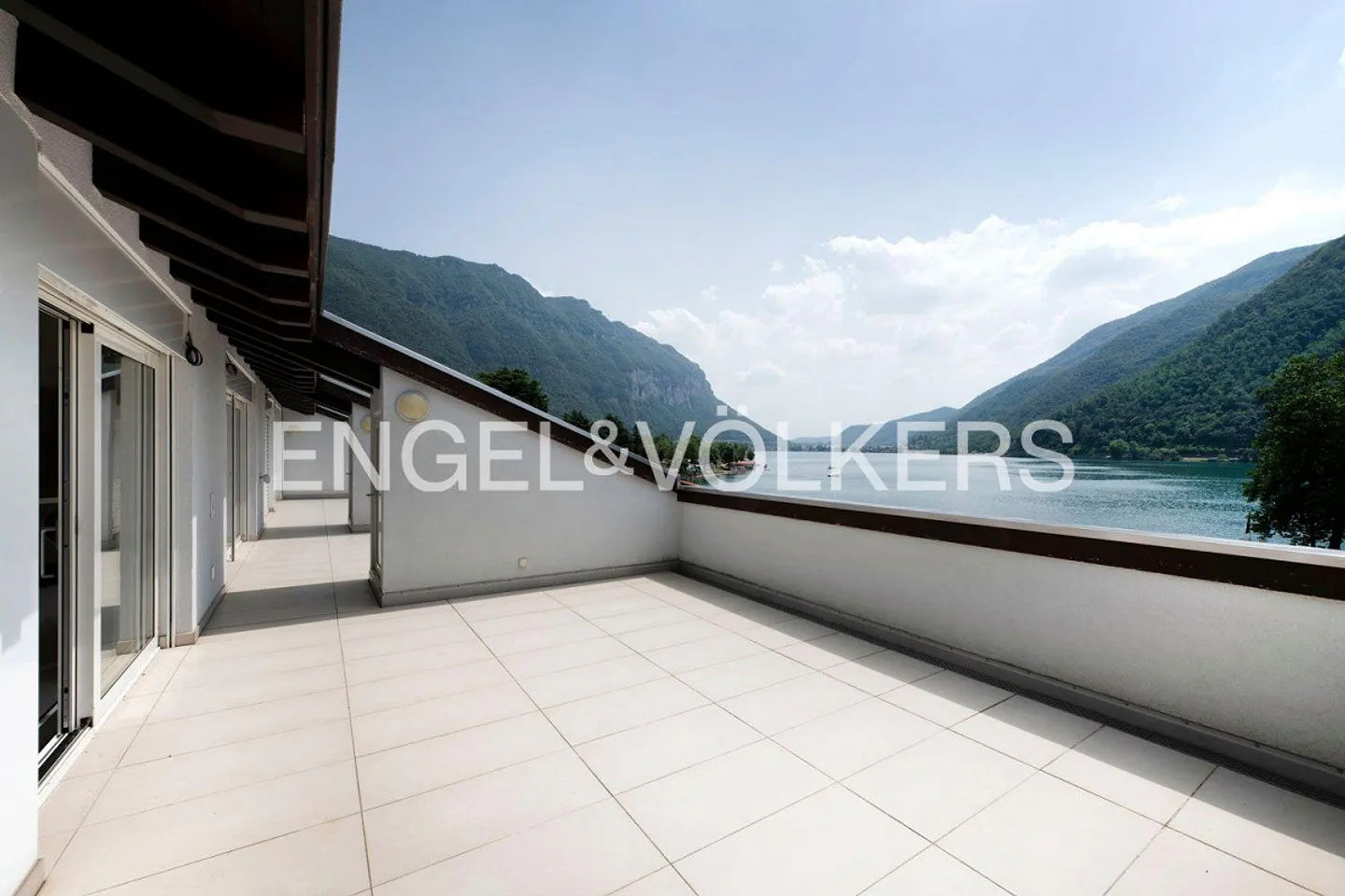 Une oasis de tranquillité avec vue sur le lac - Photo 8 sur 10