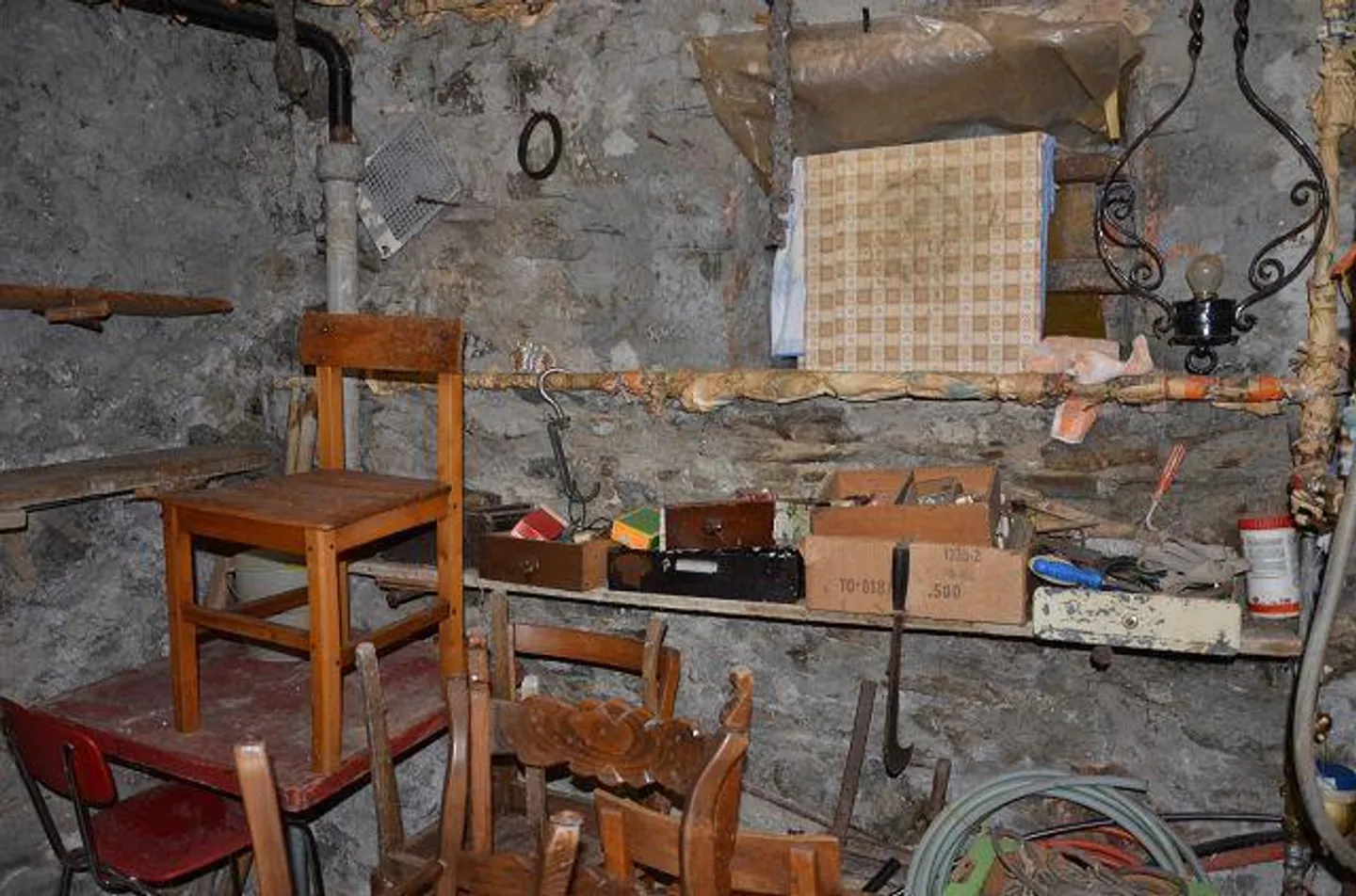Casa di 6 1/2 stanze con grotta e giardino, soleggiata, tranquilla, belle viste... - Foto 17 di 40
