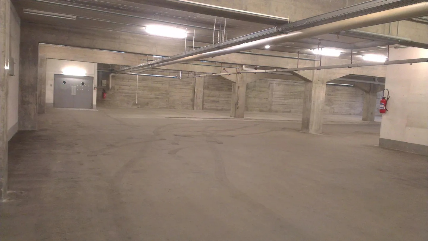 Spazio Commerciale Spazioso - Foto 3 di 5