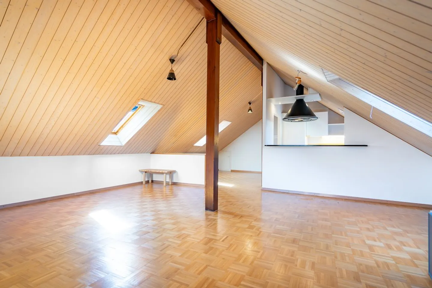 Charming Studio in Lausanne - Photo 2 of 7