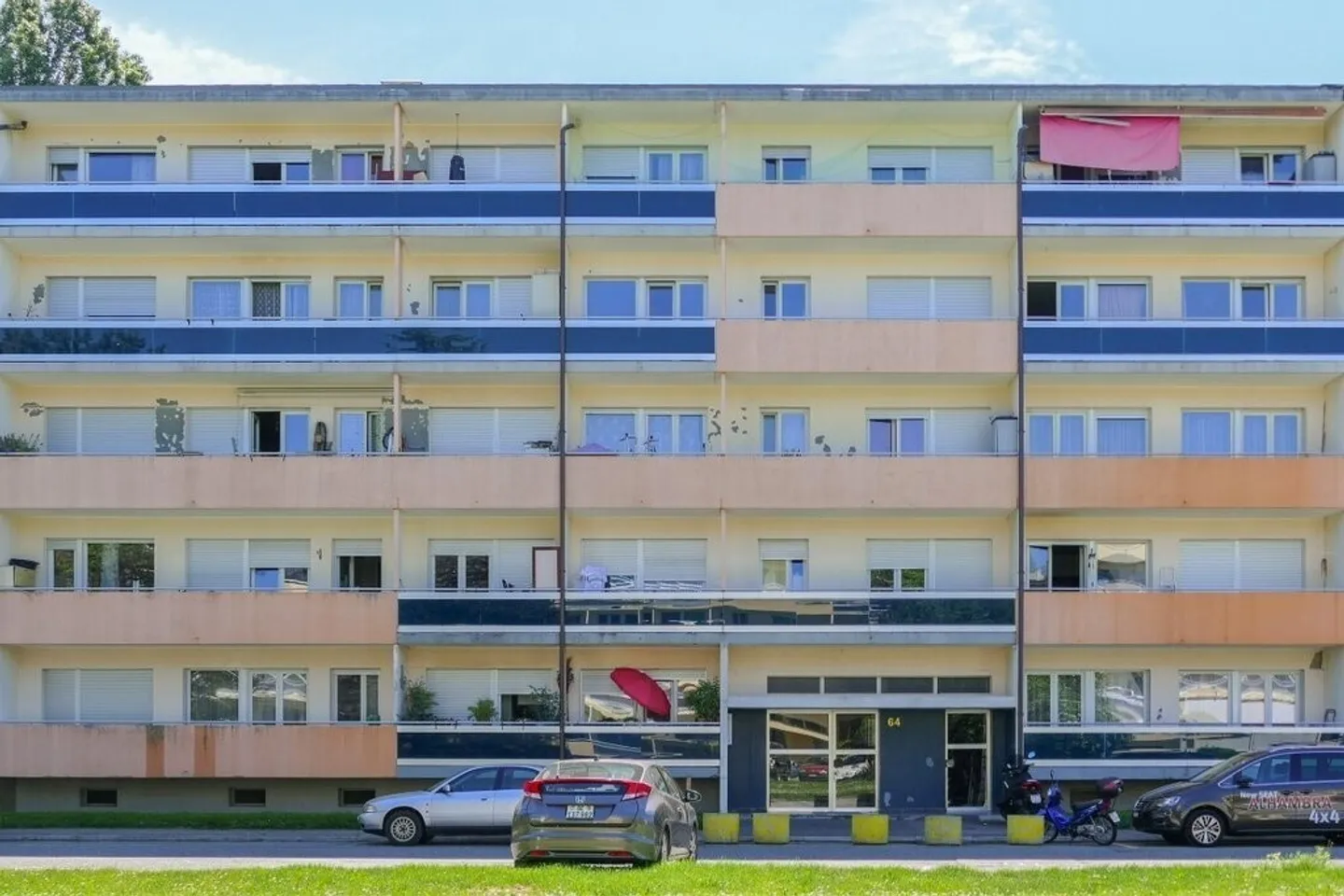 Außenparkplatz in der Rue de la Prulay 64/66 - Foto 1 von 1