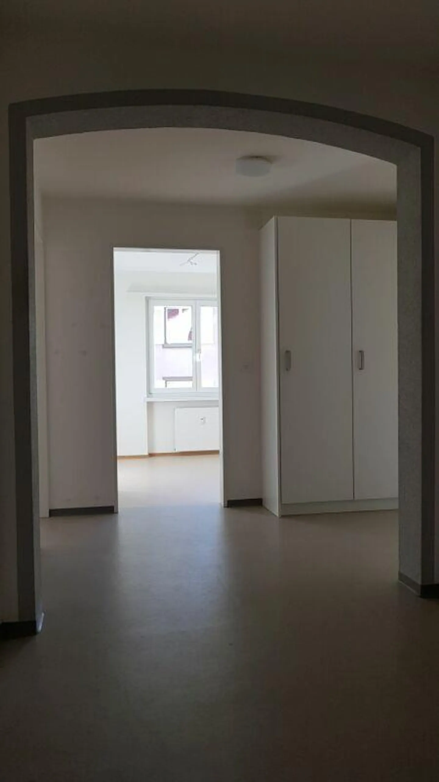 gepflegte 4-Zimmerwohnung an zentraler Lage zu vermieten - Foto 6 von 15