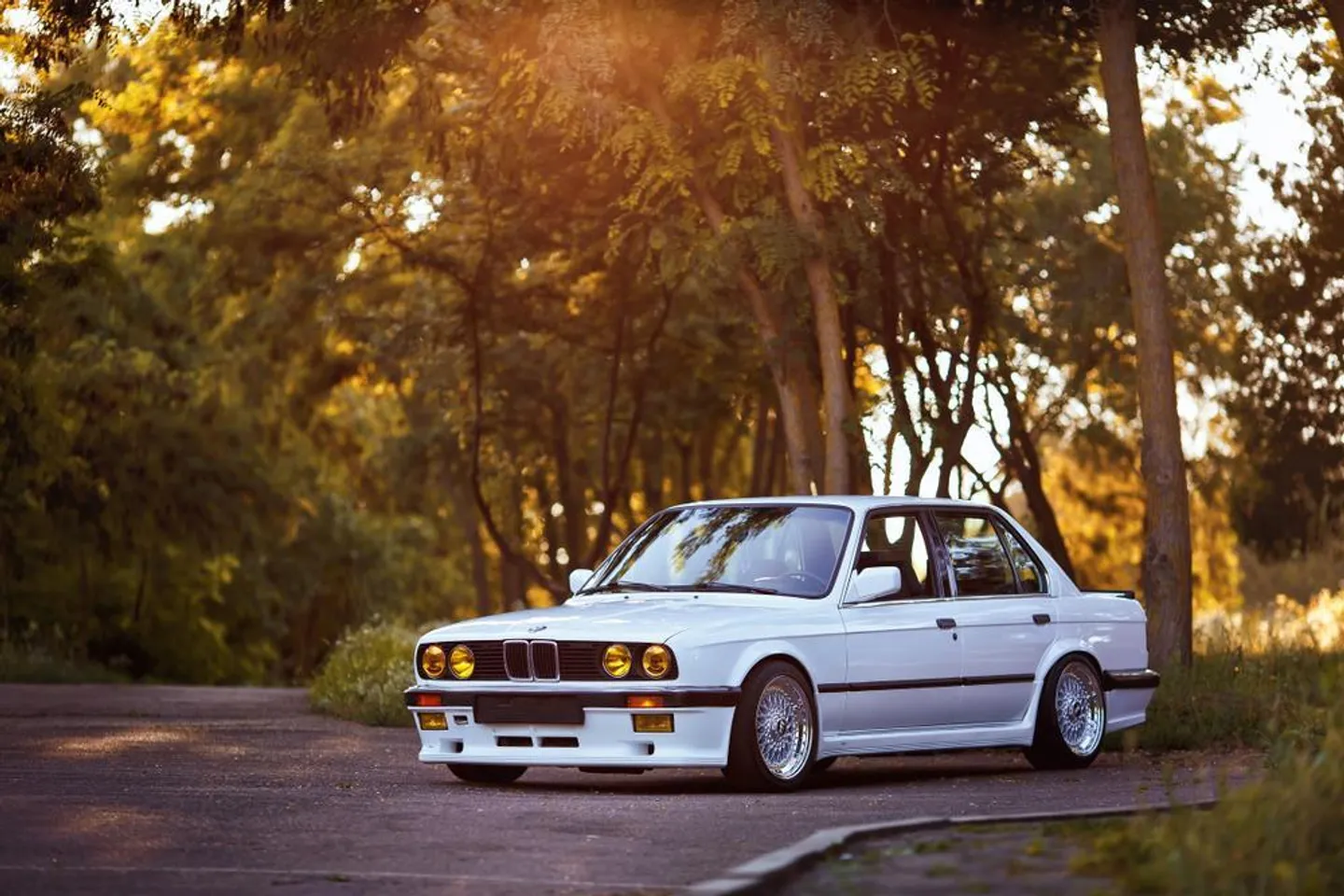 Outdoor parking spaces for rent - Photo 1 of 2