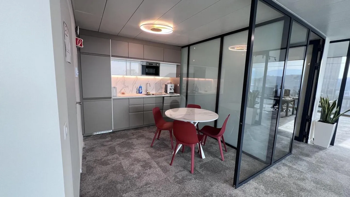 Ufficio Moderno in Affitto - Foto 4 di 6