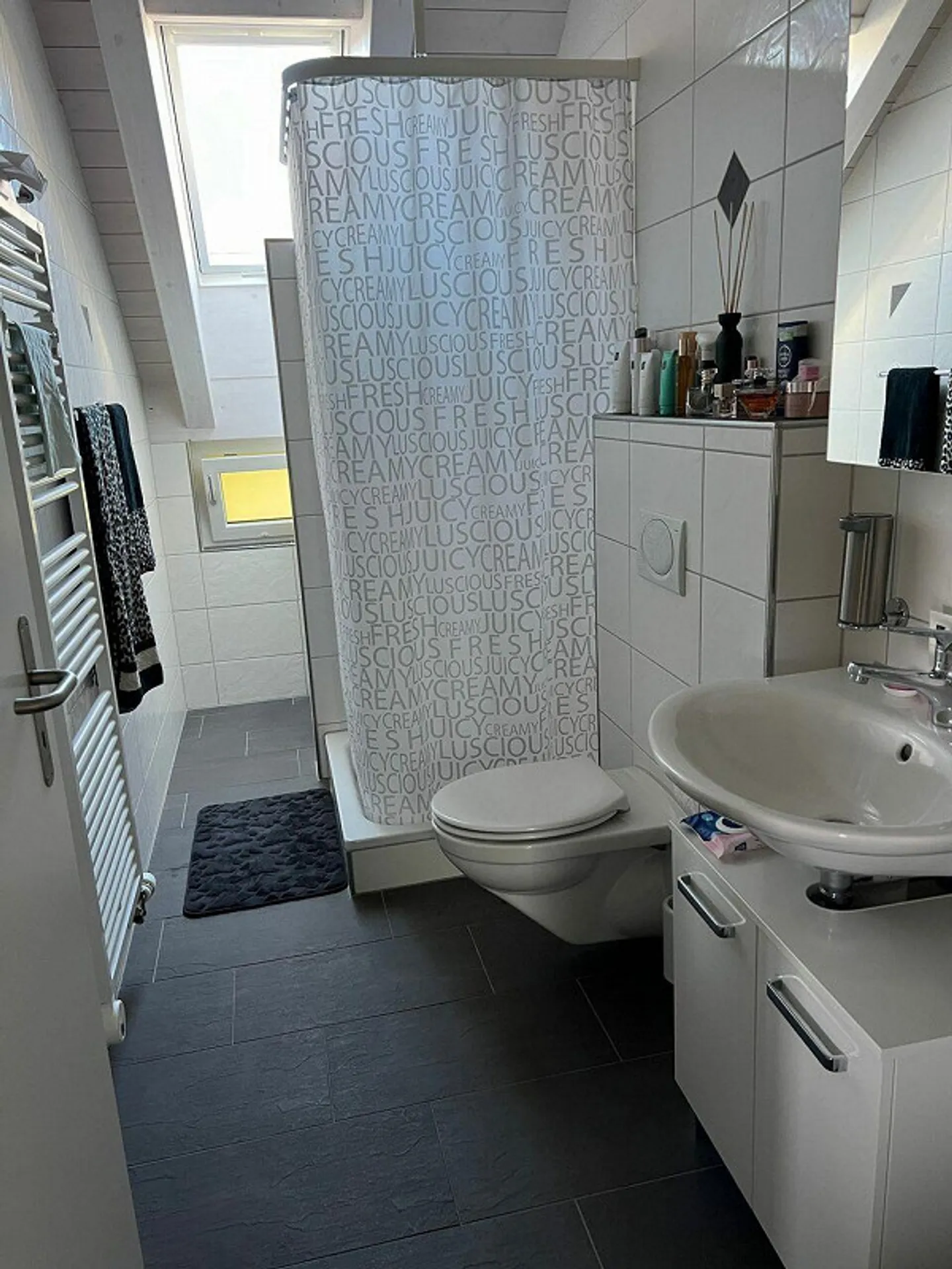 Appartement sous les combles de 4,5 pièces avec une vue magnifique - Photo 8 sur 12