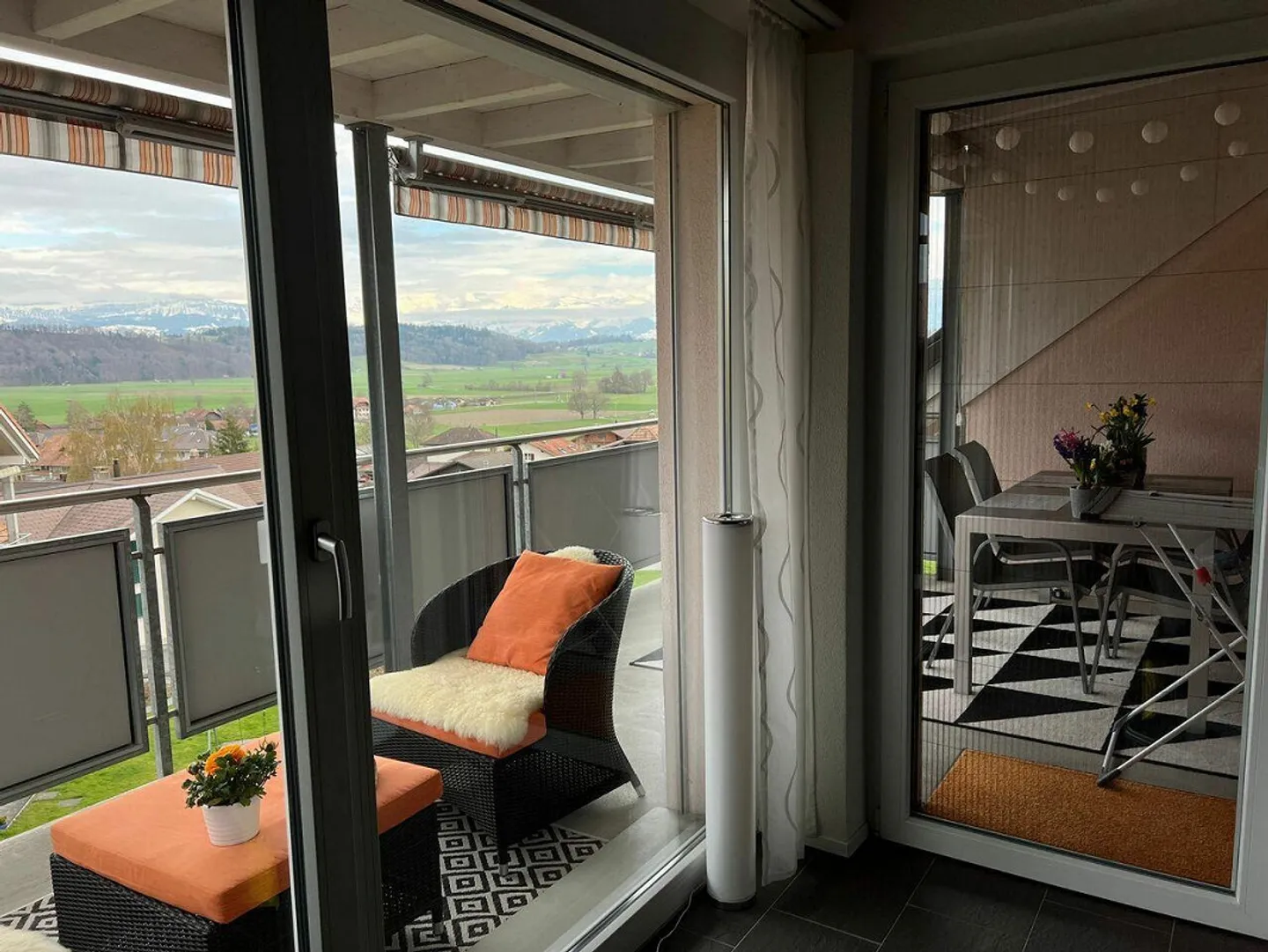 Appartement sous les combles de 4,5 pièces avec une vue magnifique - Photo 10 sur 12