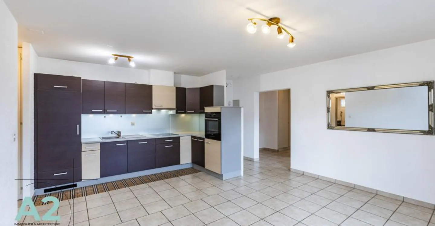 Bright Garden Apartment in Mollens - Photo 2 of 12