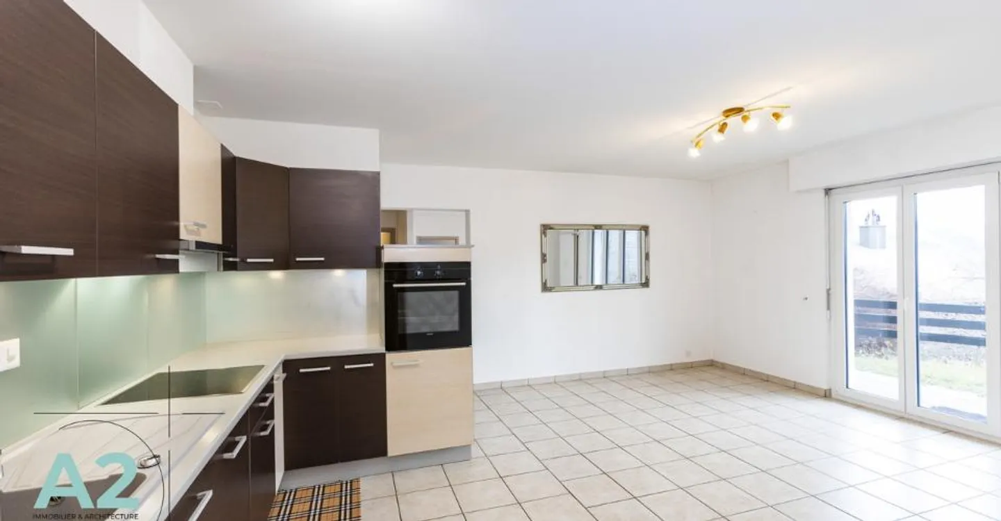 Bright Garden Apartment in Mollens - Photo 1 of 12