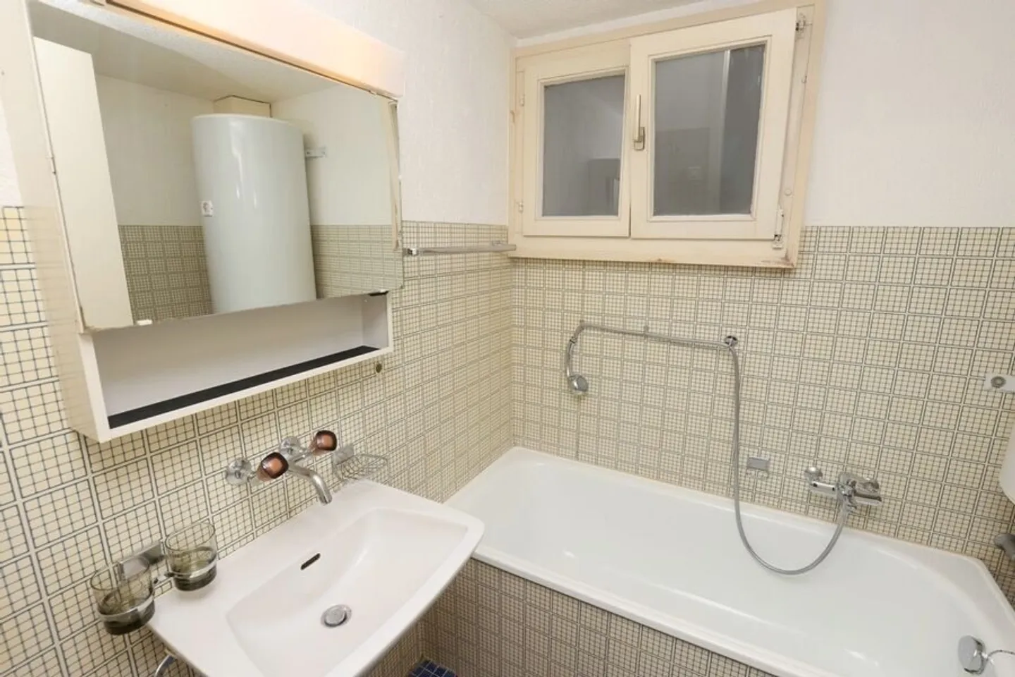 Industry - Photo 4 of 13