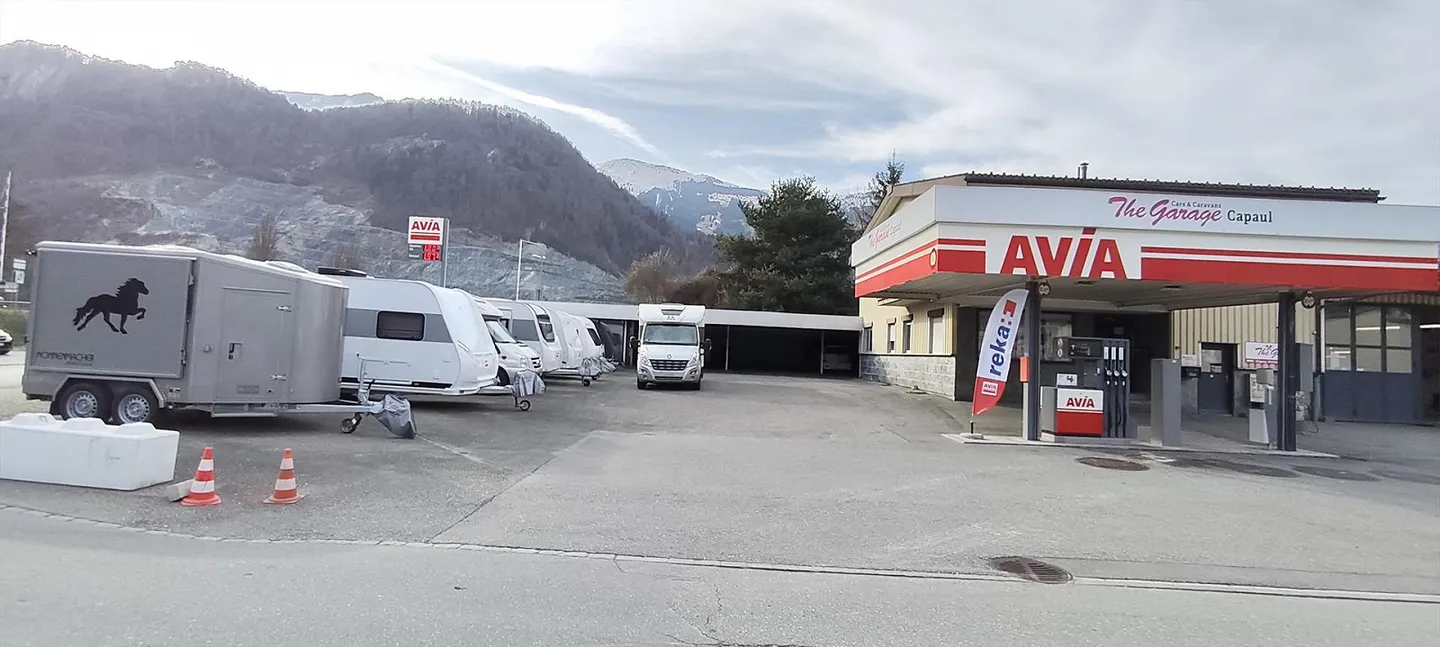 Workshop with plenty of space - Photo 2 of 11