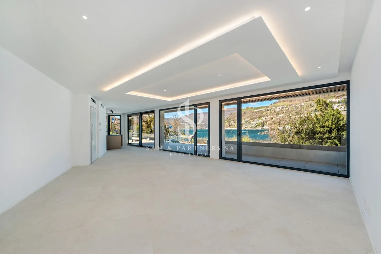 Neue Villa mit Seeblick - Foto 9 von 17