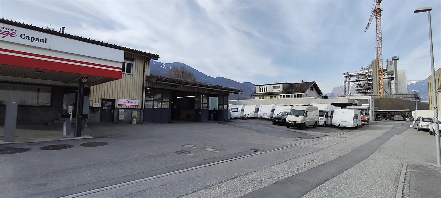 Workshop with plenty of space - Photo 4 of 11