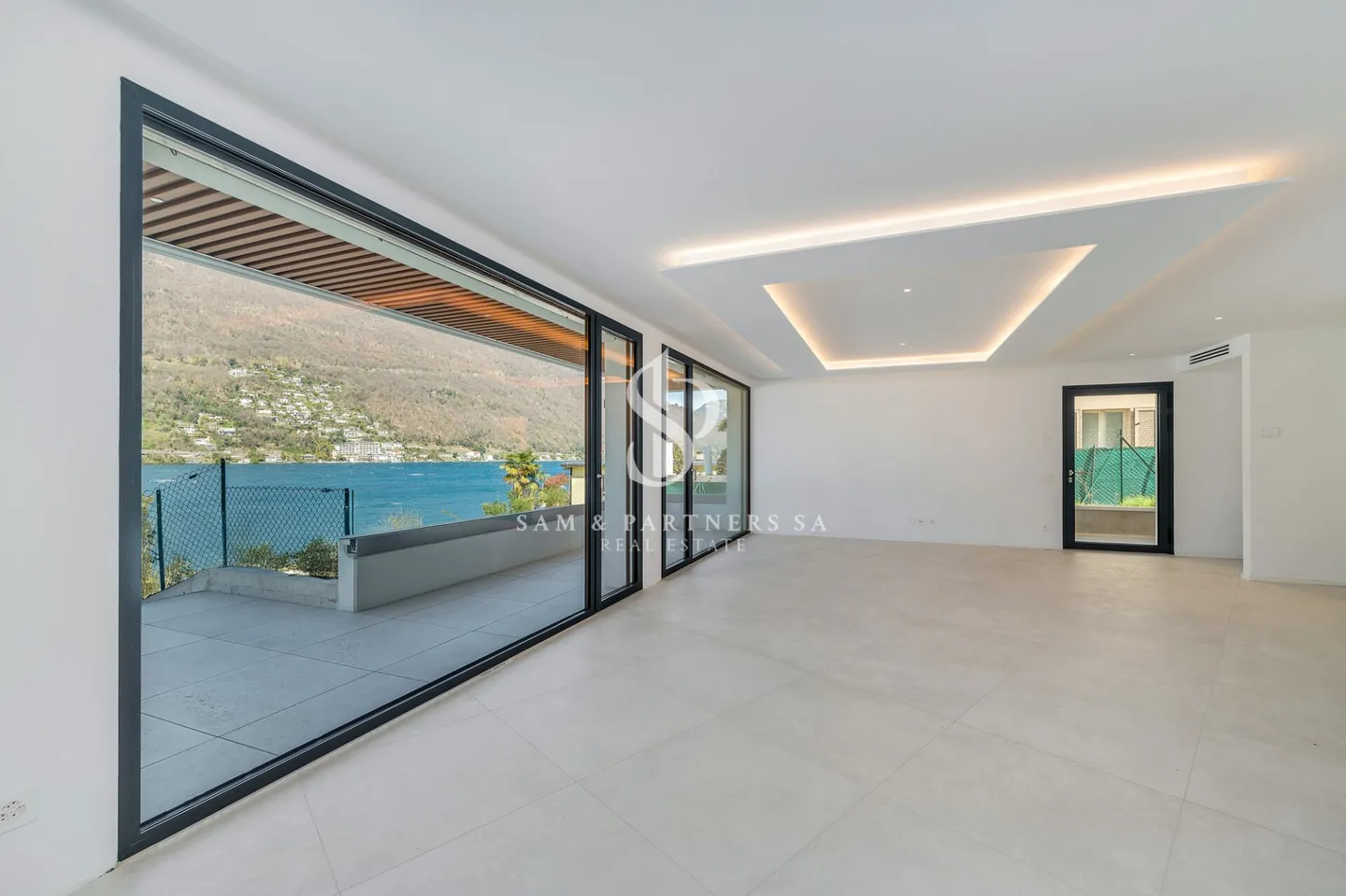 Neue Villa mit Seeblick - Foto 10 von 17