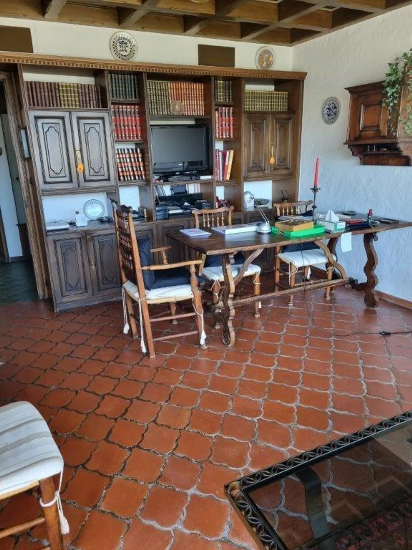 3.5 Room Apartment on the Top Floor Quiet, Sunny Location with a View - Photo 2 of 14