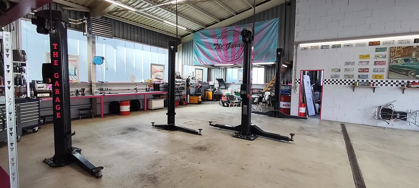 Workshop with plenty of space - Photo 7 of 11