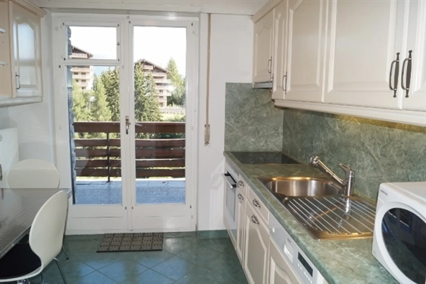 2 Room apartment - Photo 3 of 14