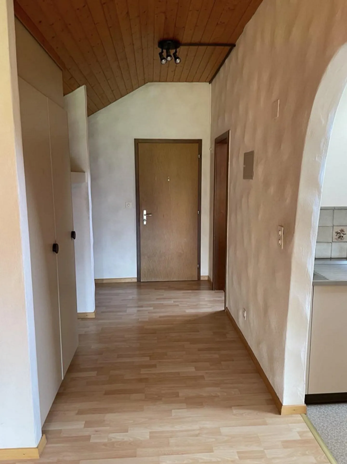 Appartamento mansardato conveniente - Foto 6 di 7