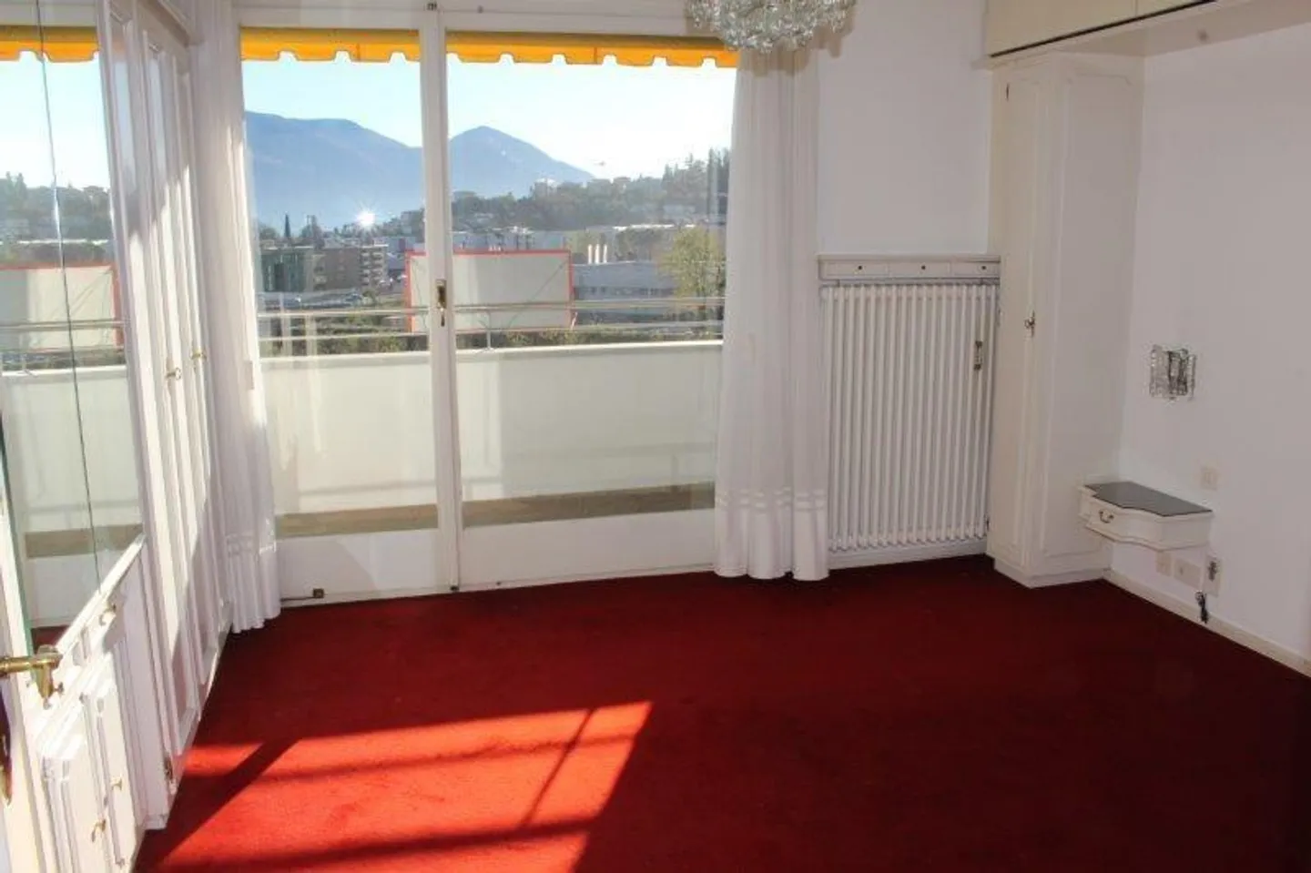 3.5 Room Apartment on the Top Floor Quiet, Sunny Location with a View - Photo 6 of 14