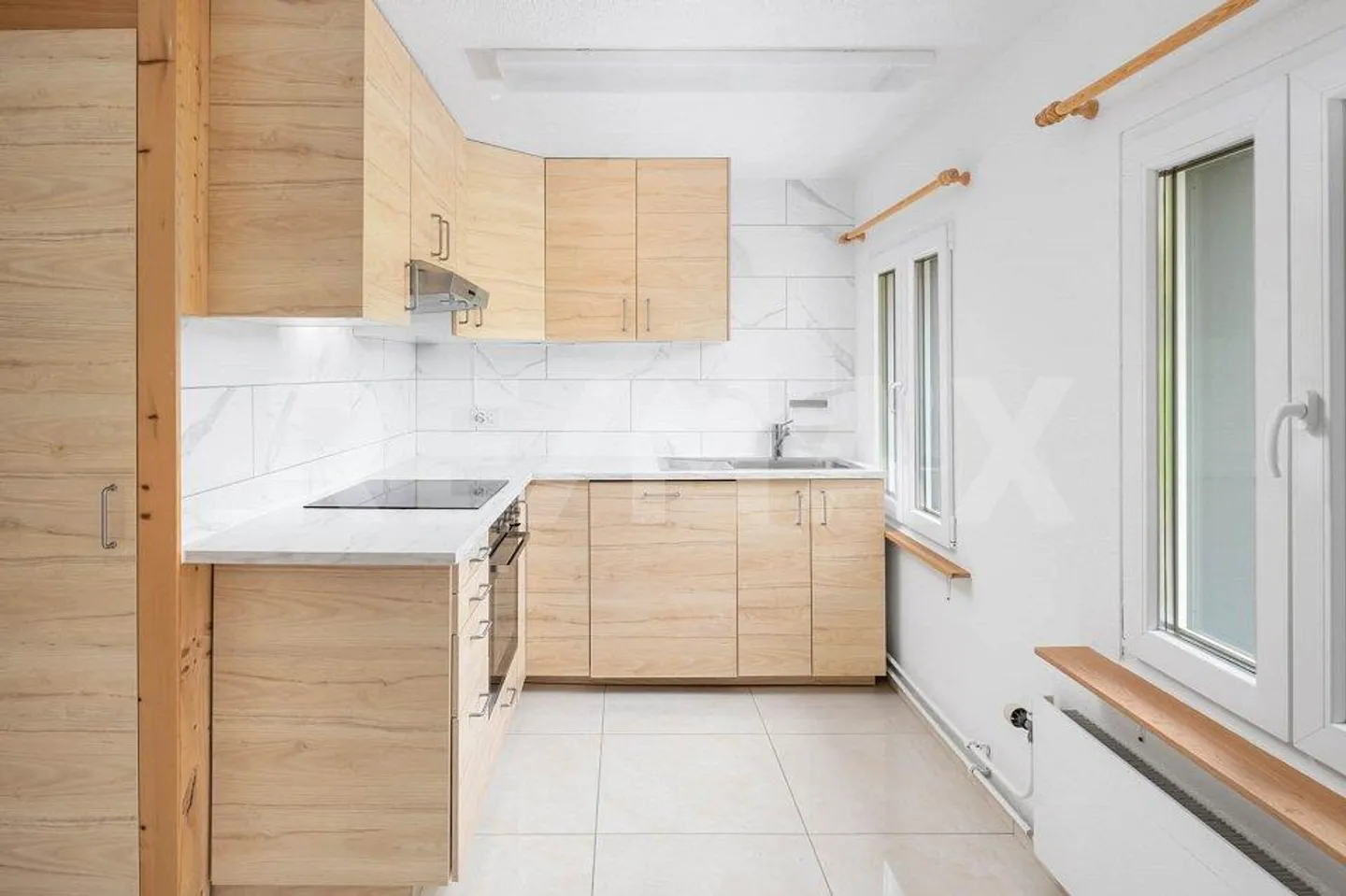 Residential building - Photo 11 of 13