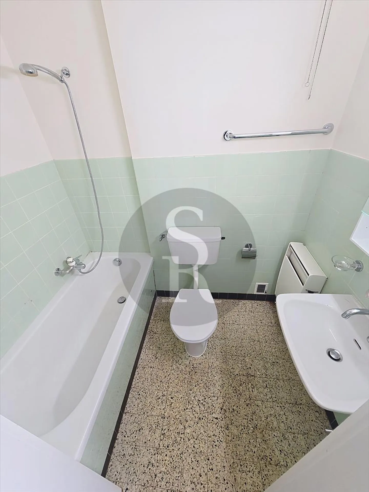 Appartement 4 pièces - Photo 3 sur 8