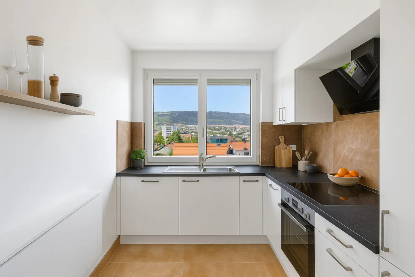 Luxury discreet just steps from the train station - 1 month rent offered* - Photo 3 of 5