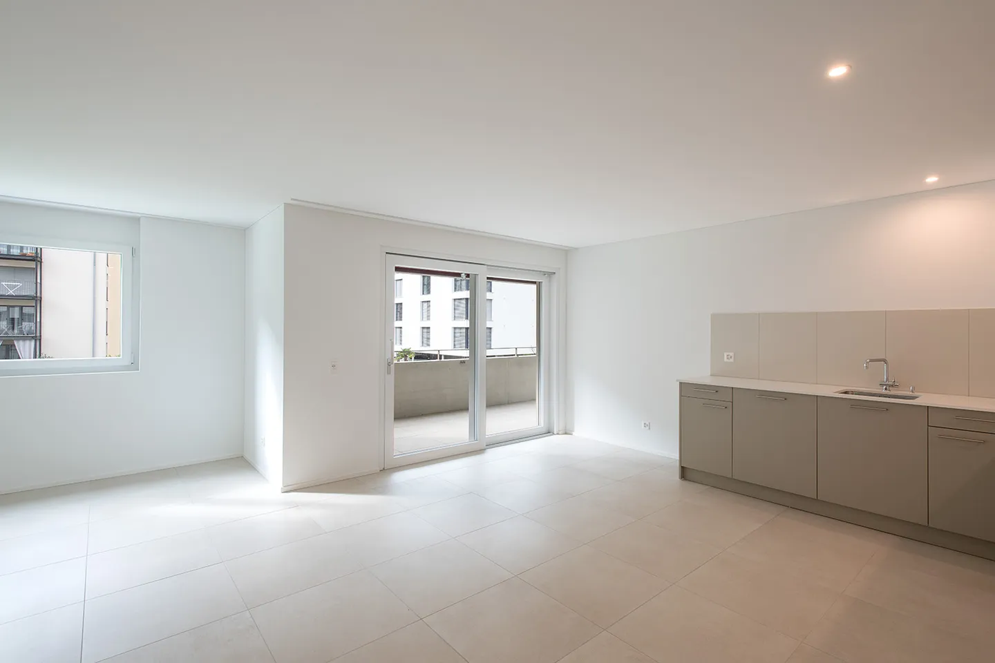 Zona tranquilla e comoda - Foto 3 di 11