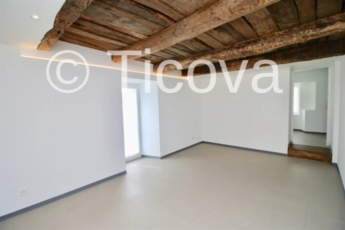 3.5 Rooms in the Heart of Soresina with Shared Garden - Photo 5 of 15