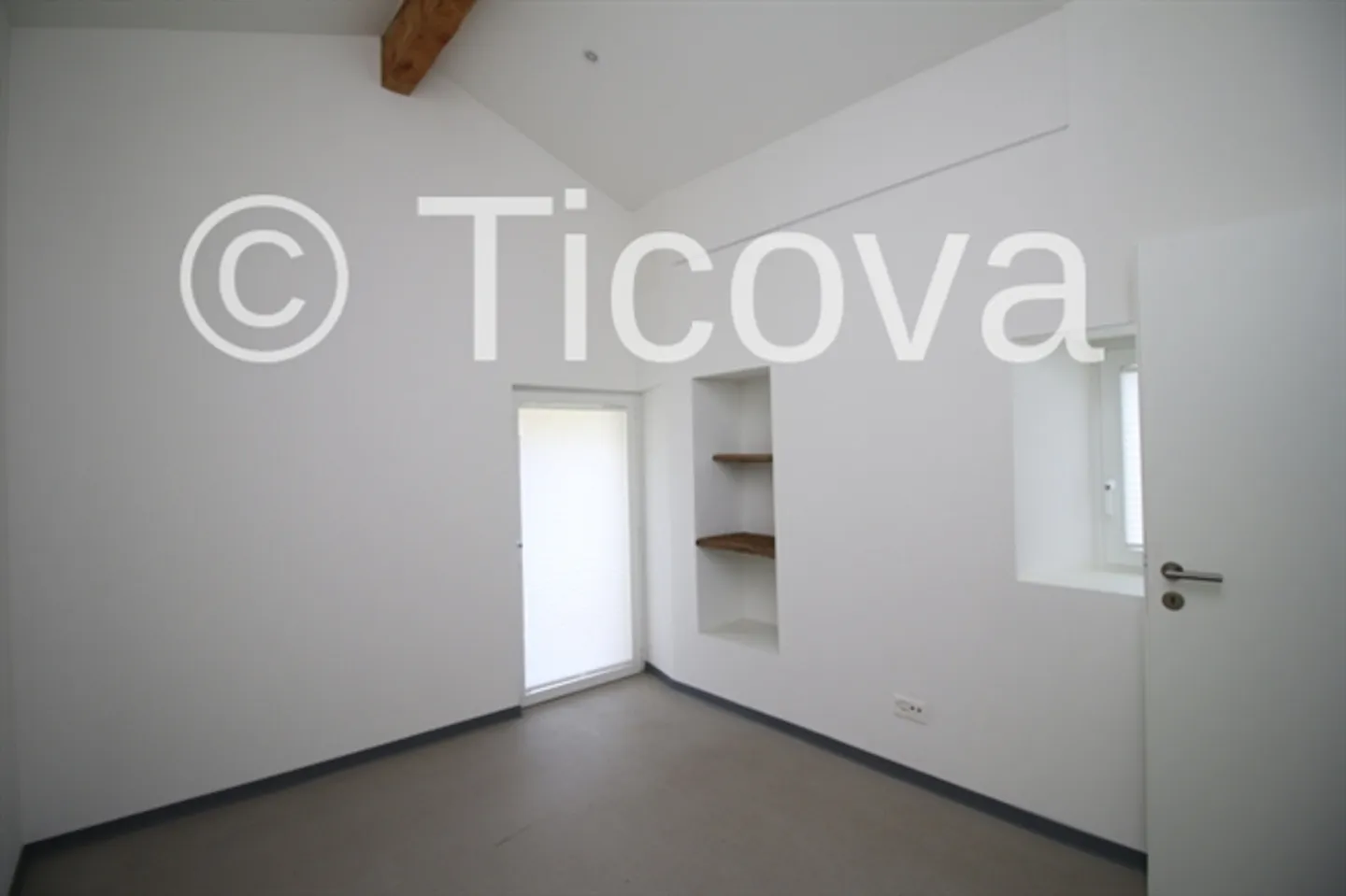 3.5 Rooms in the Heart of Soresina with Shared Garden - Photo 7 of 15