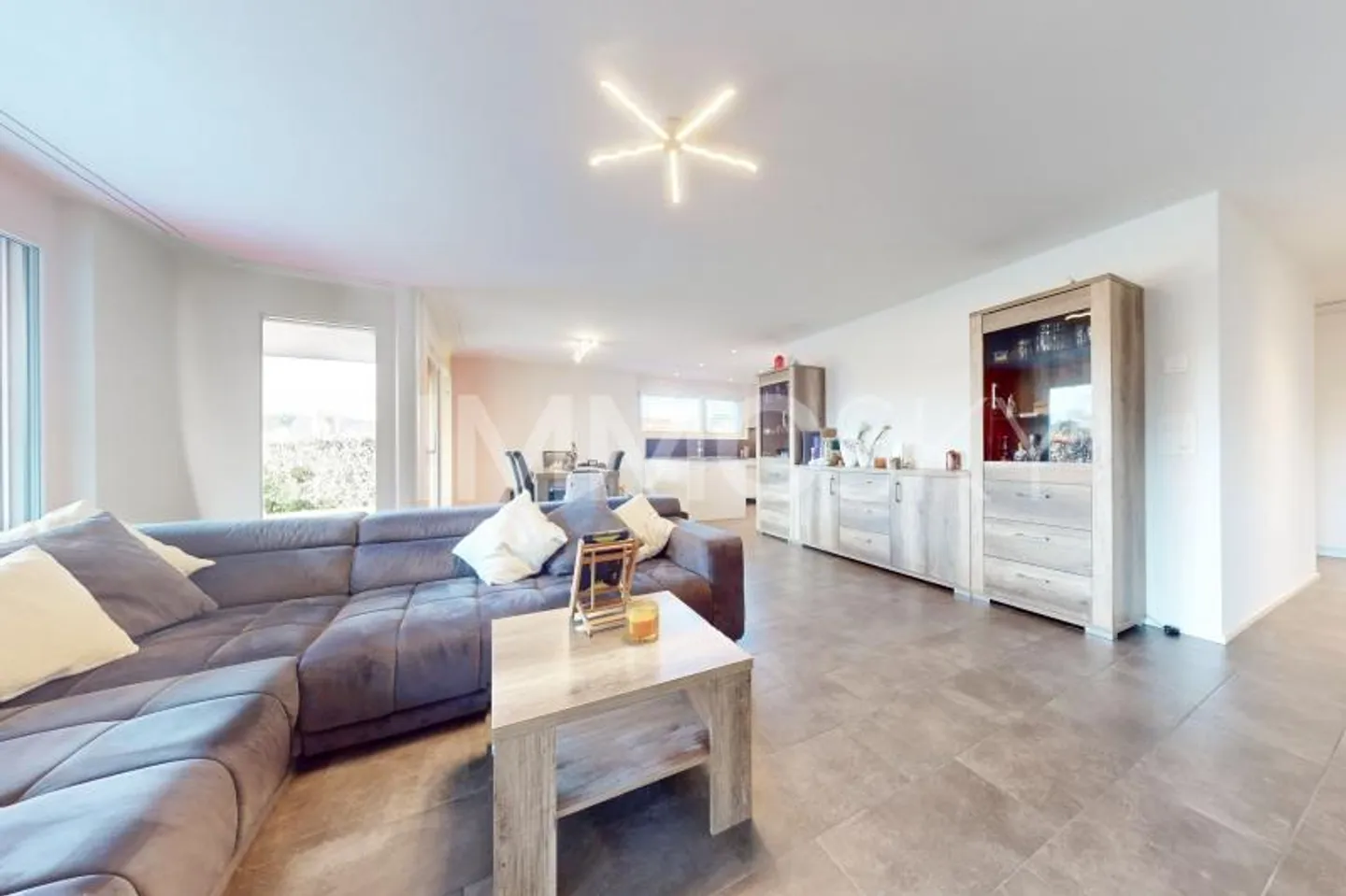 Vivi il comfort in questo magnifico appartamento di 4,5 stanze - Foto 2 di 7