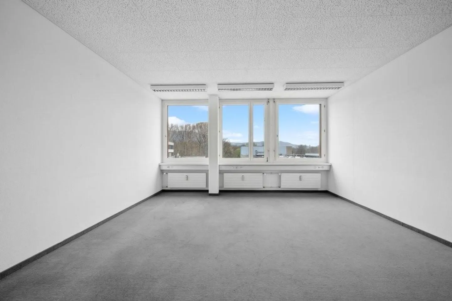 Spazio ufficio flessibile in posizione centrale - Foto 5 di 6