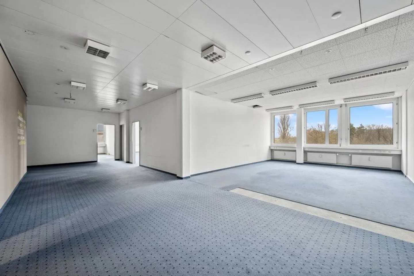 Spazio ufficio flessibile in posizione centrale - Foto 2 di 6