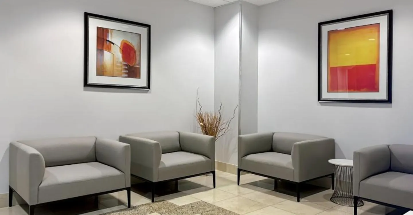 Bureau privé pour 5 personnes à Regus Spoom Kriens - Photo 3 sur 5
