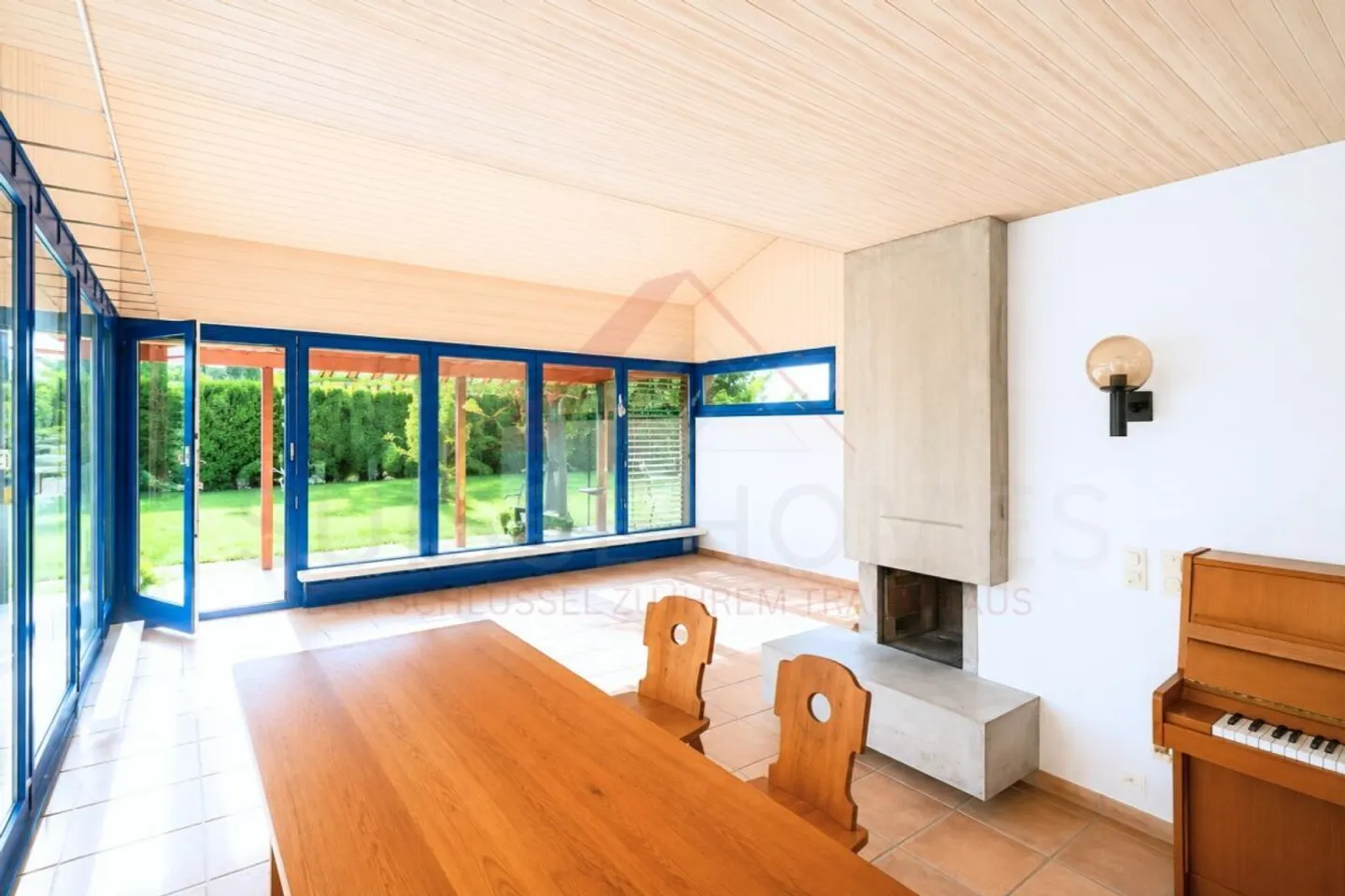 Dreamlike Lake View at Lake Biel 8.5 Room House with Pool and 1,443 m² Plot - Photo 7 of 22