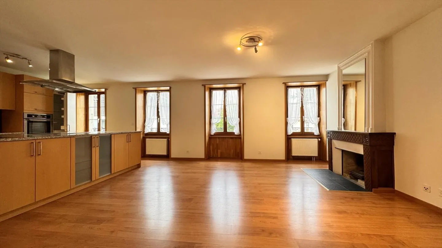 Charming building with 20 rooms - Photo 13 of 13