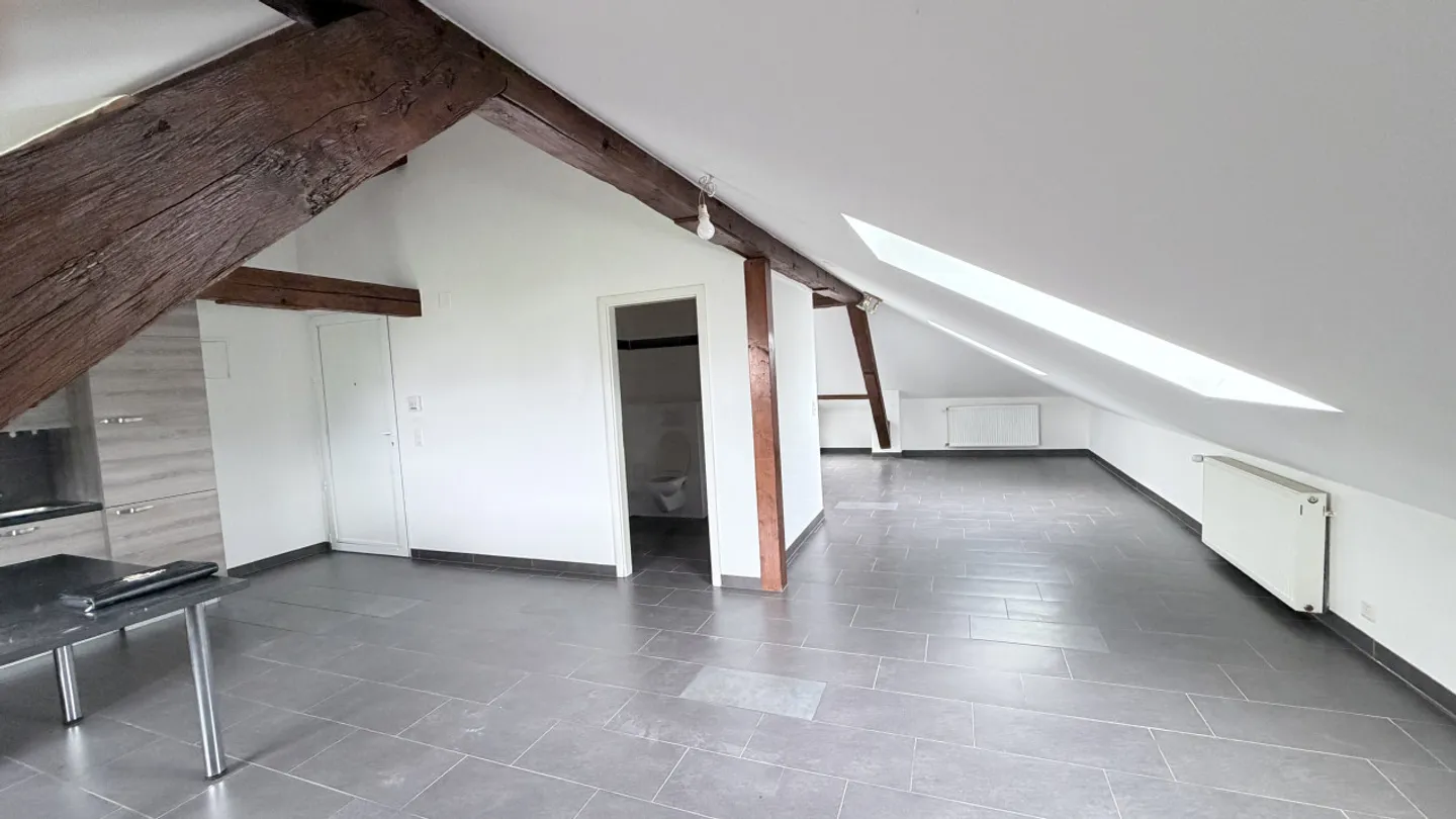 Appartement à louer - Photo 2 sur 4