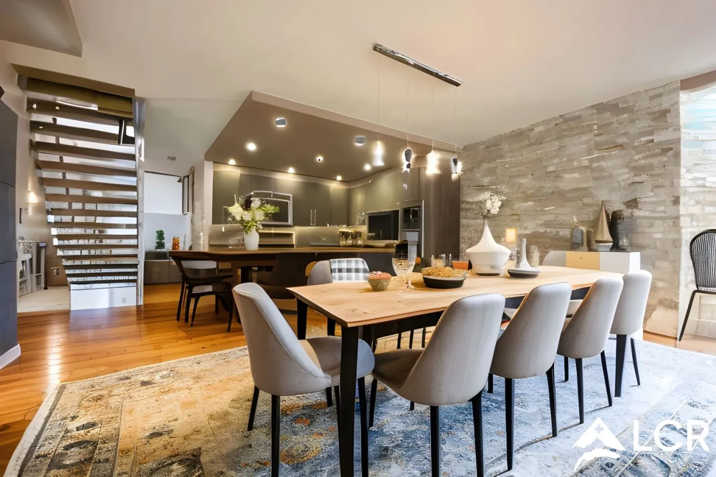 Magnificent Apartment/House of 330m2 - Garden - 8 Minutes from Morges - Photo 2 of 10