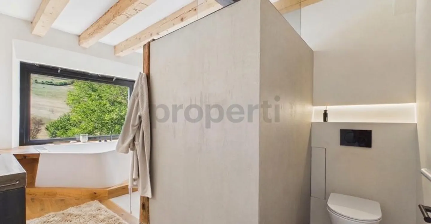 Appartamento affascinante di 3,5 stanze (facilmente ampliabile a 4,5 stanze) con piscina, sauna in legno di pino e una comunità vivace ad Arisdorf - Foto 6 di 13