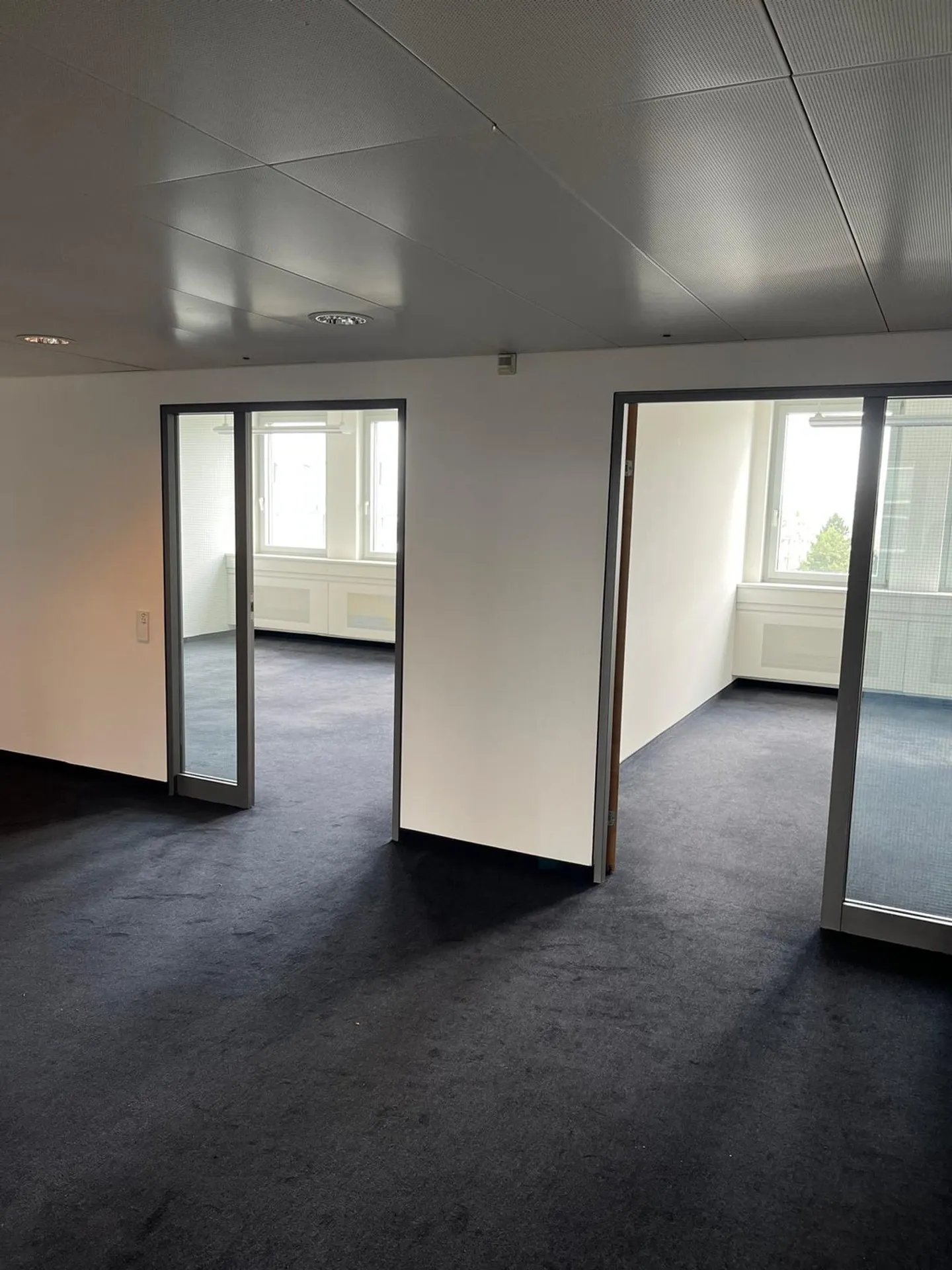 Diverse Büroflächen zwischen 200 - 410 m² im zentralen Glattparkareal - Foto 5 von 8