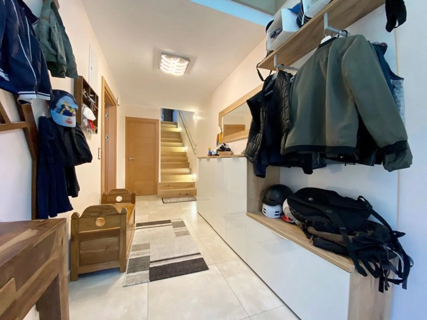 Magnificent Apartment/House of 330m2 - Garden - 8 Minutes from Morges - Photo 9 of 10