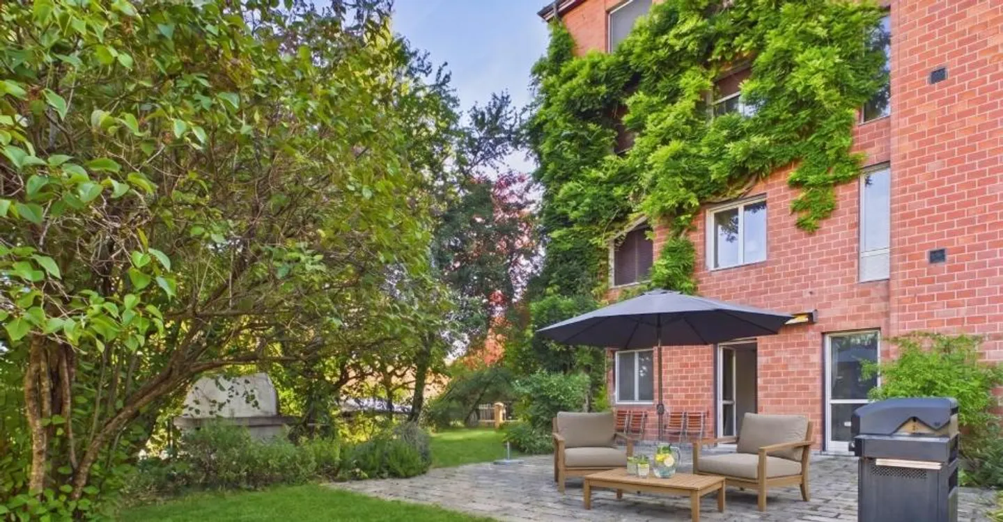 Appartamento affascinante di 3,5 stanze (facilmente ampliabile a 4,5 stanze) con piscina, sauna in legno di pino e una comunità vivace ad Arisdorf - Foto 11 di 13