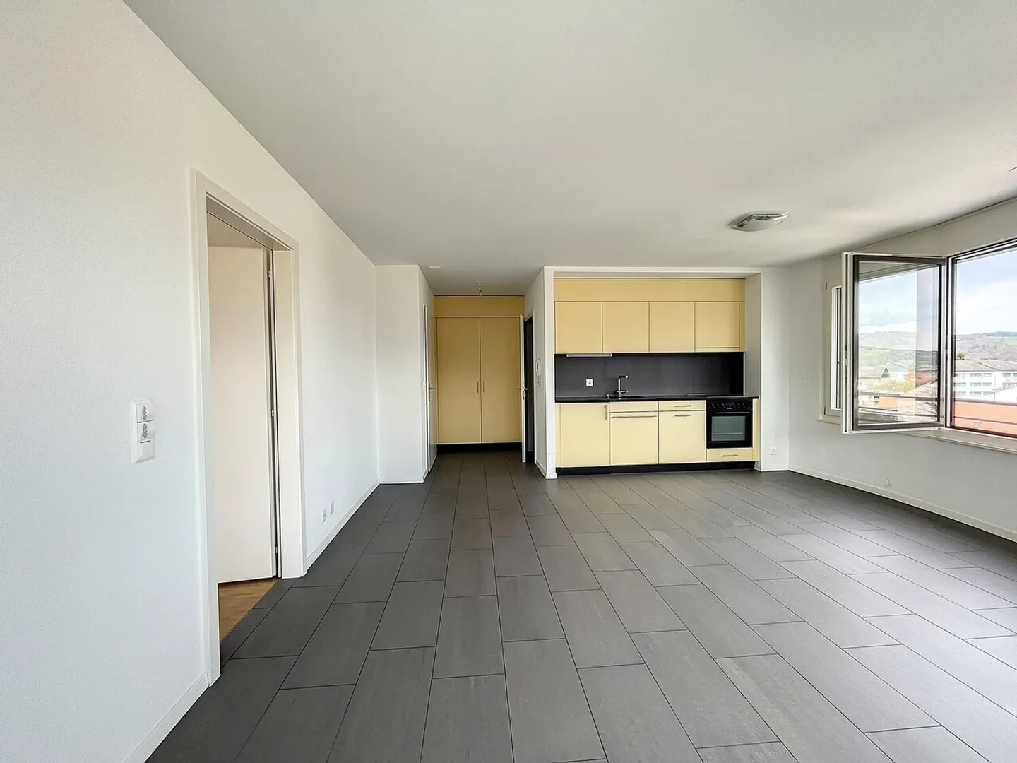 Charmant appartement 2.5 pièces - Photo 1 sur 6
