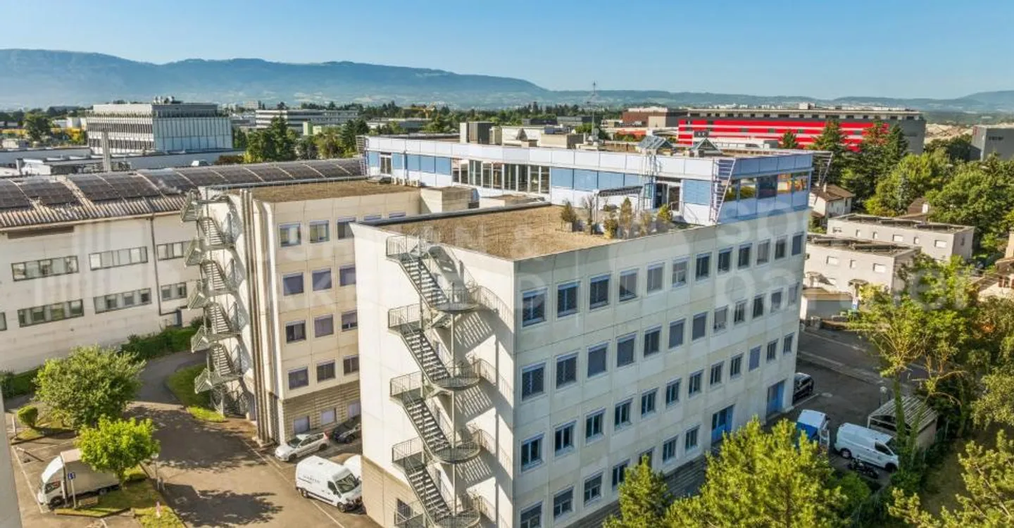 Locali artigianali e amministrativi pronti all'uso a Meyrin - Grand-Puits 42 - Foto 4 di 11