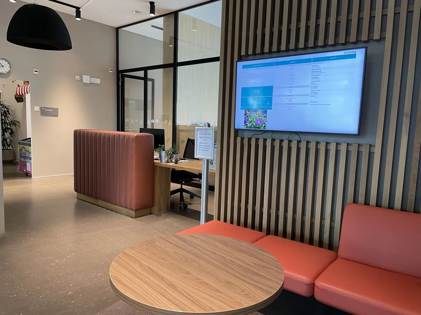 Unique Serviced Living @ St. Jakob Park - Photo 11 of 12