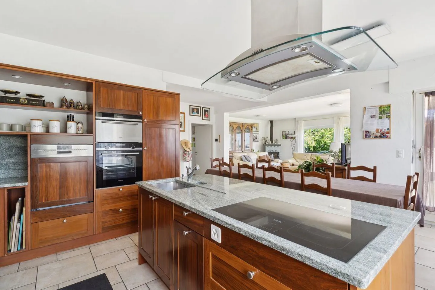 Spacious house with panoramic view of the Alps - Photo 1 of 6